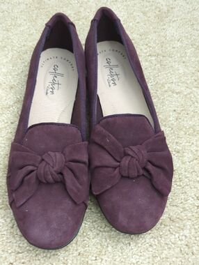 Clarks Plum Suede Knot Bow Loafers